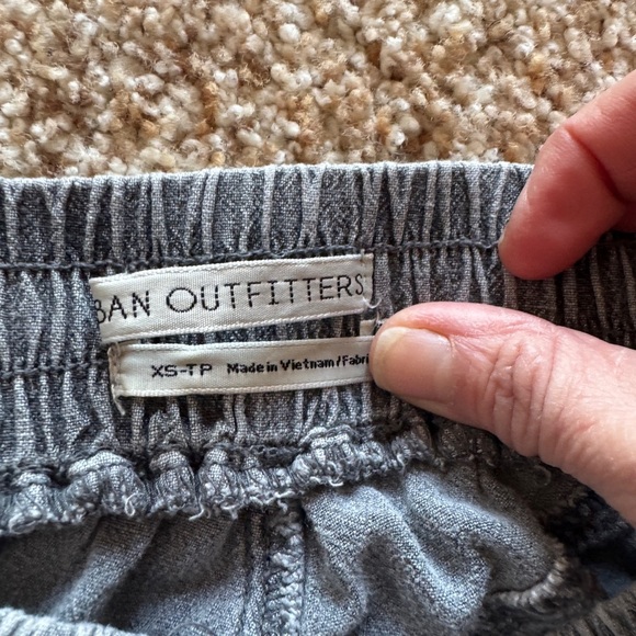 Urban Outfitters Women's slouchy joggers size xs gray - Picture 3 of 5